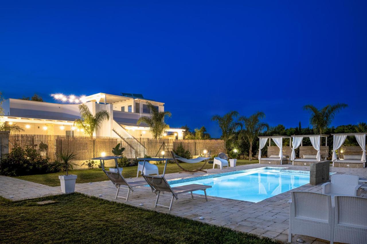 Resort Almaredamarra Con Piscina E Idromassaggio Sul Mare トッレ・サン・ジョヴァンニ・ウジェント エクステリア 写真