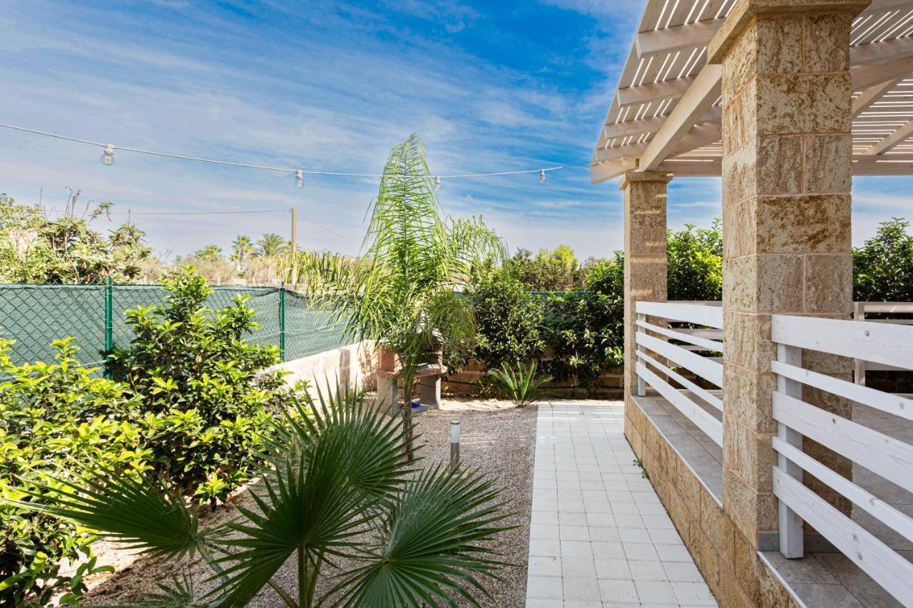 Resort Almaredamarra Con Piscina E Idromassaggio Sul Mare トッレ・サン・ジョヴァンニ・ウジェント エクステリア 写真