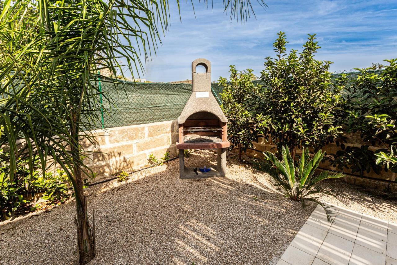 Resort Almaredamarra Con Piscina E Idromassaggio Sul Mare トッレ・サン・ジョヴァンニ・ウジェント エクステリア 写真
