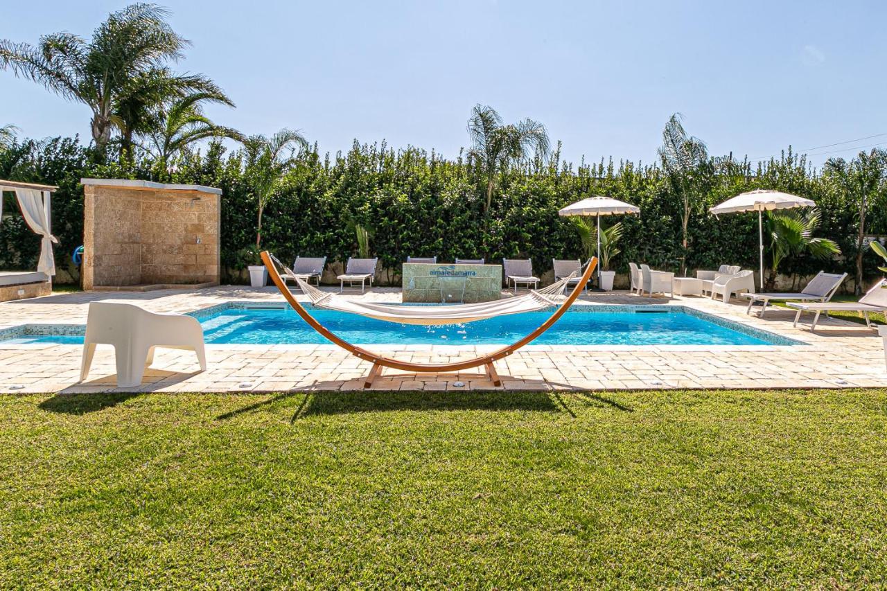 Resort Almaredamarra Con Piscina E Idromassaggio Sul Mare トッレ・サン・ジョヴァンニ・ウジェント エクステリア 写真