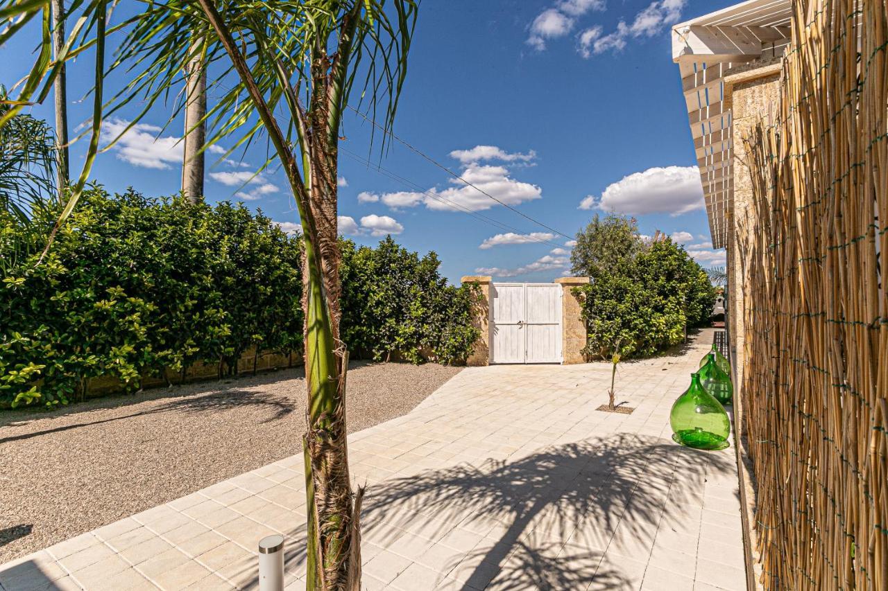Resort Almaredamarra Con Piscina E Idromassaggio Sul Mare トッレ・サン・ジョヴァンニ・ウジェント エクステリア 写真